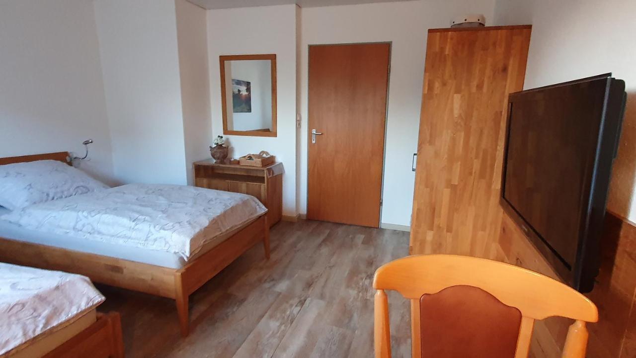 Ruhige Gastesuite Mit Fruhstuck Rhauderfehn Bagian luar foto